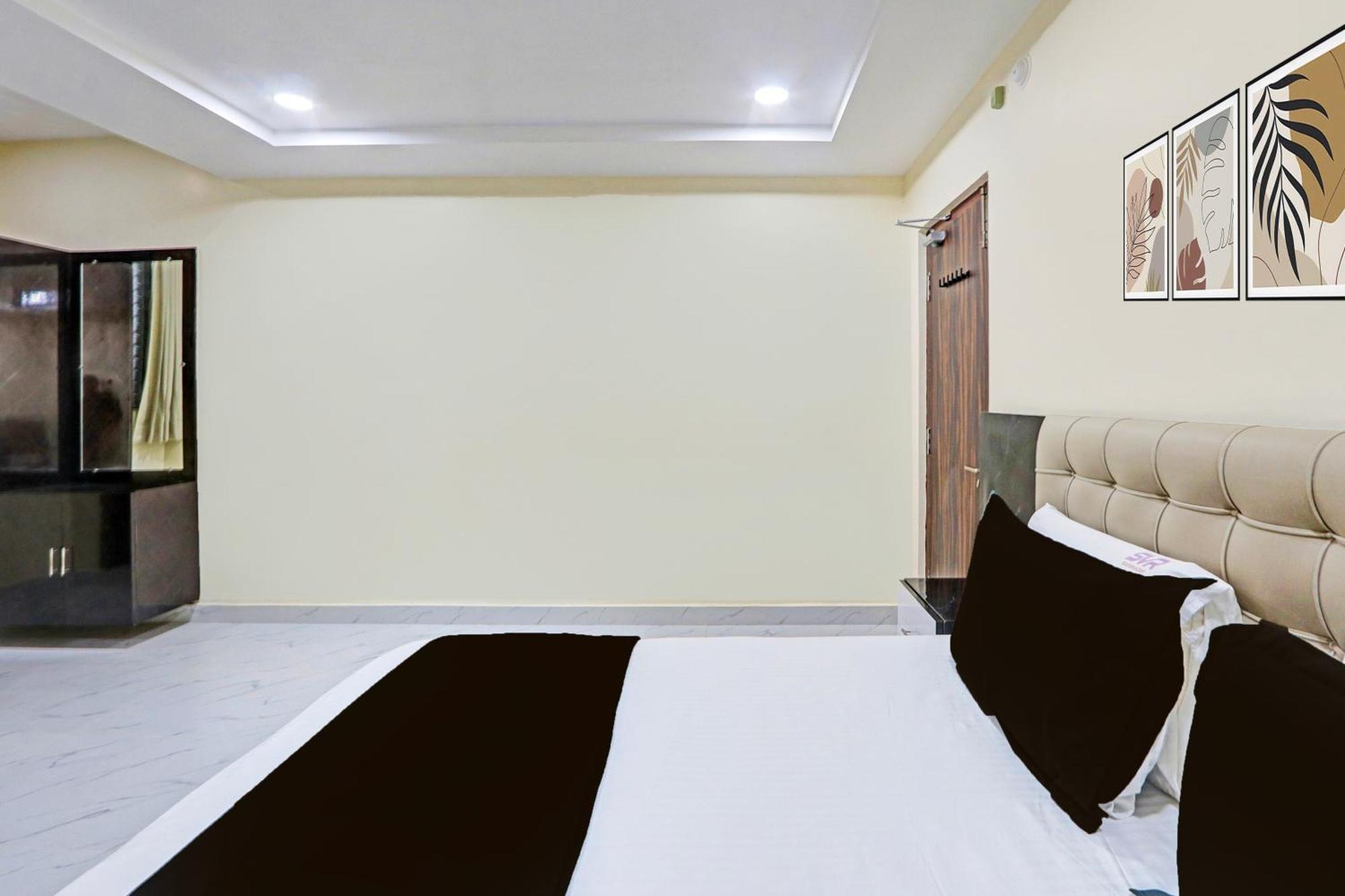 Super Hotel O Sri Vishnu Residency Kottapalli Экстерьер фото